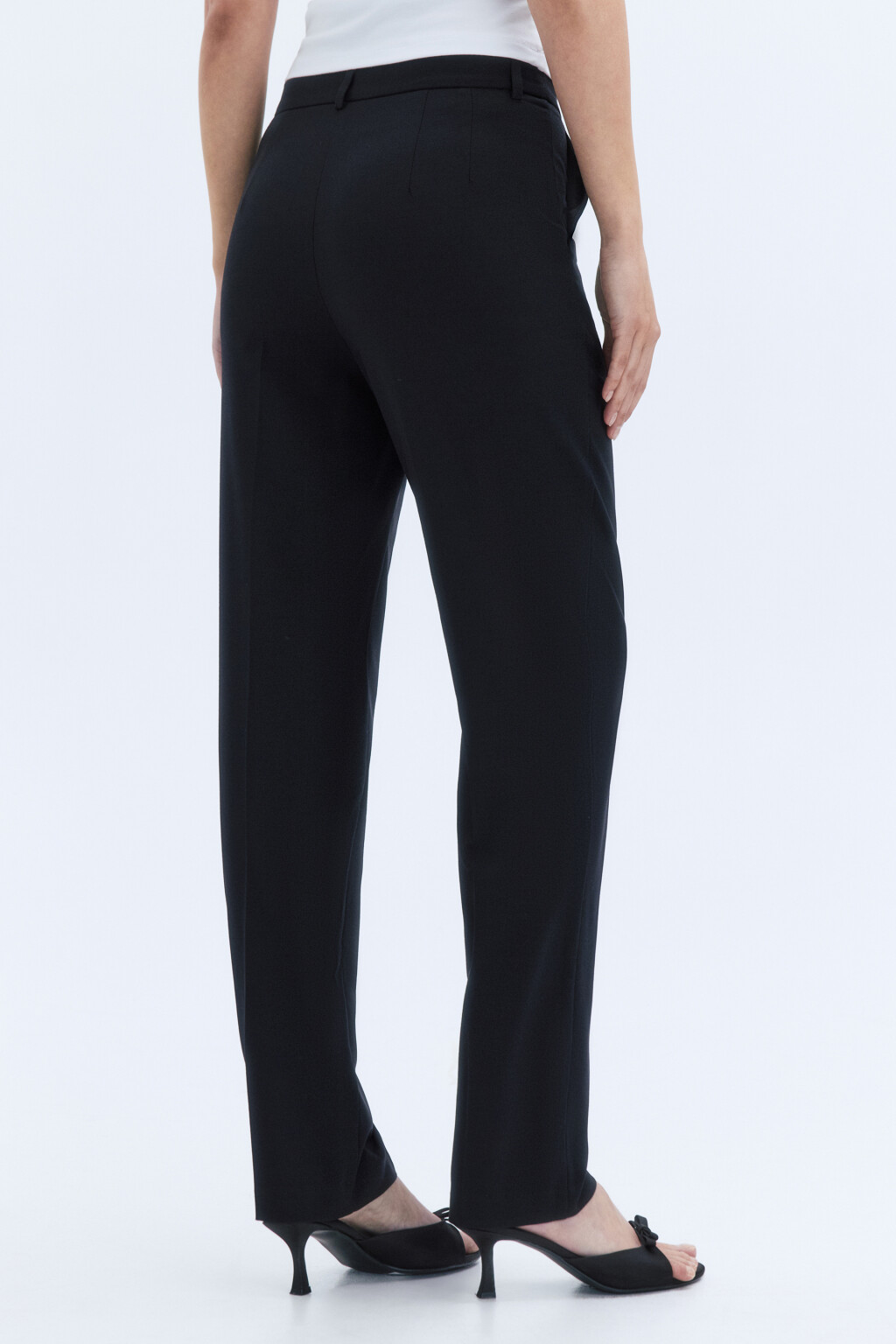 Брюки-слоучи костюмные с высокой посадкой - цвет черный - 4