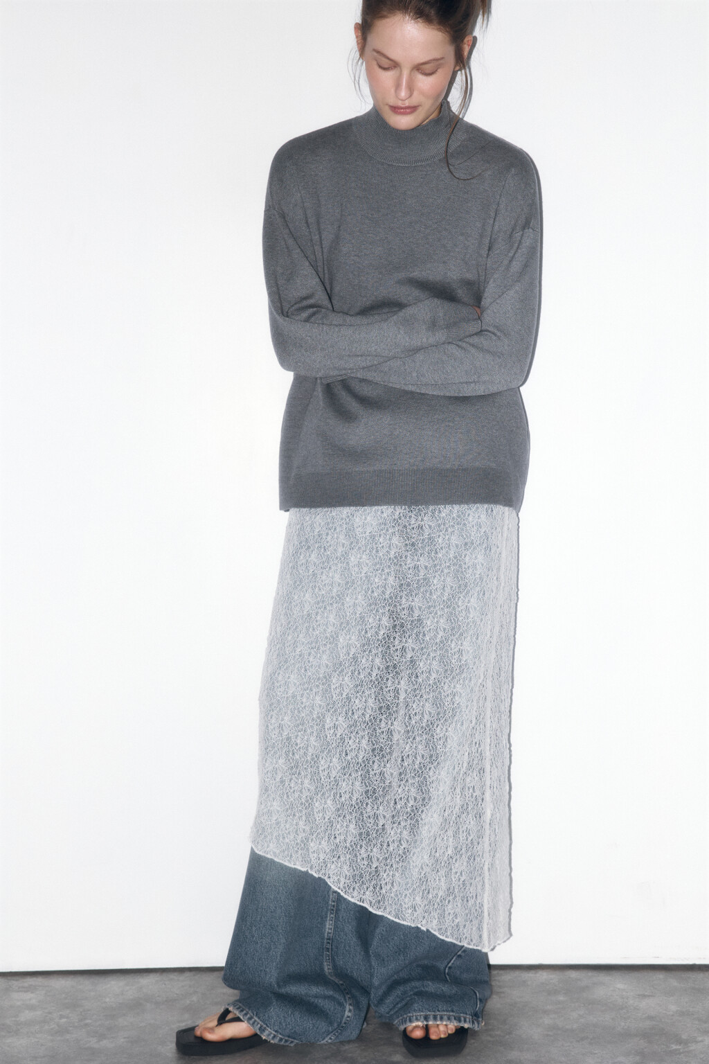 Свитер вязаный вискозный с воротником-стойкой - цвет серый - 1