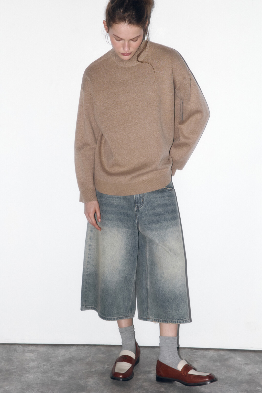 Свитер вязаный вискозный с воротником-стойкой - цвет бежевый - 2