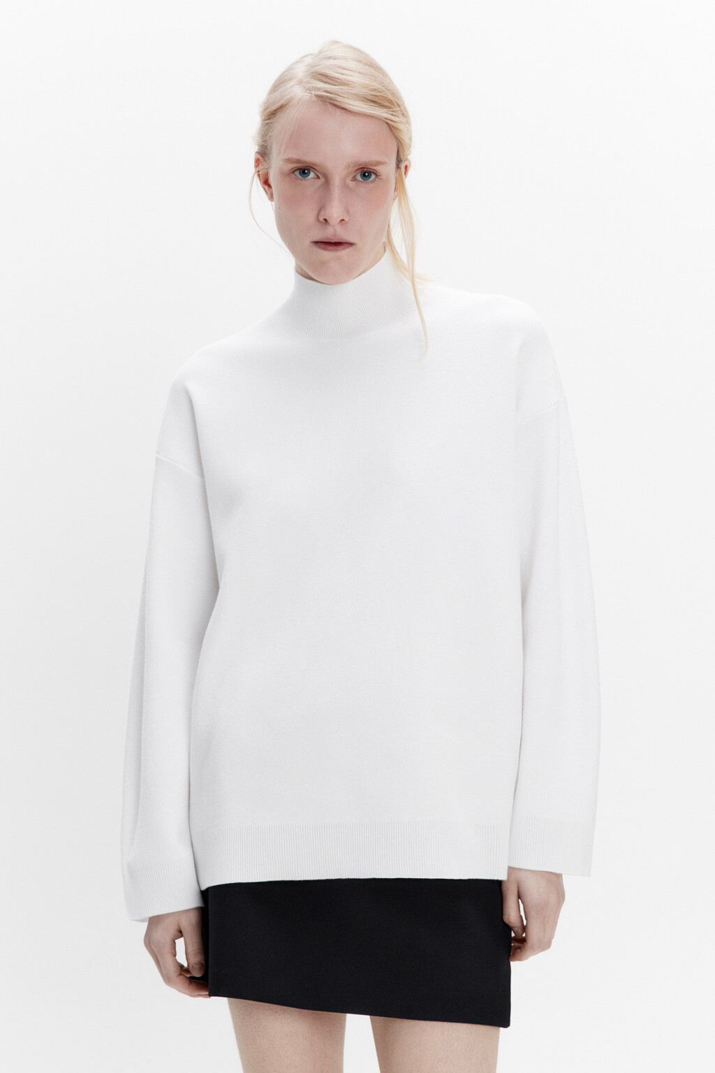 Свитер вискозный с воротником-стойкой - цвет молочный - 3