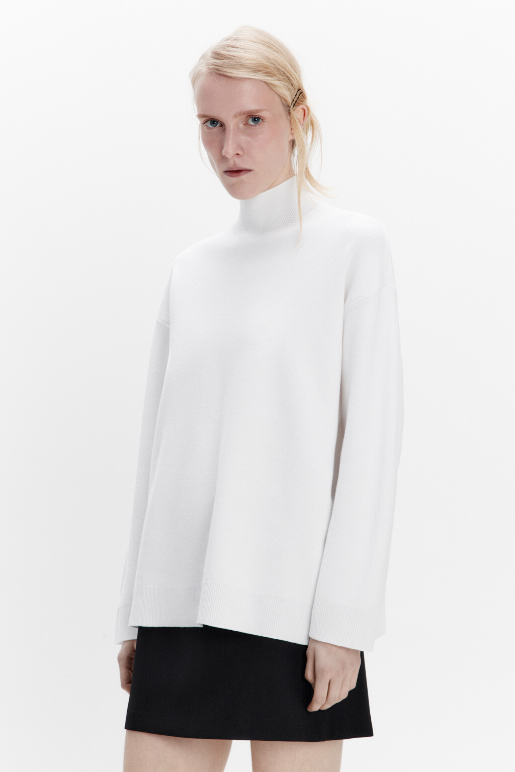 Свитер вискозный с воротником-стойкой - цвет молочный - 4