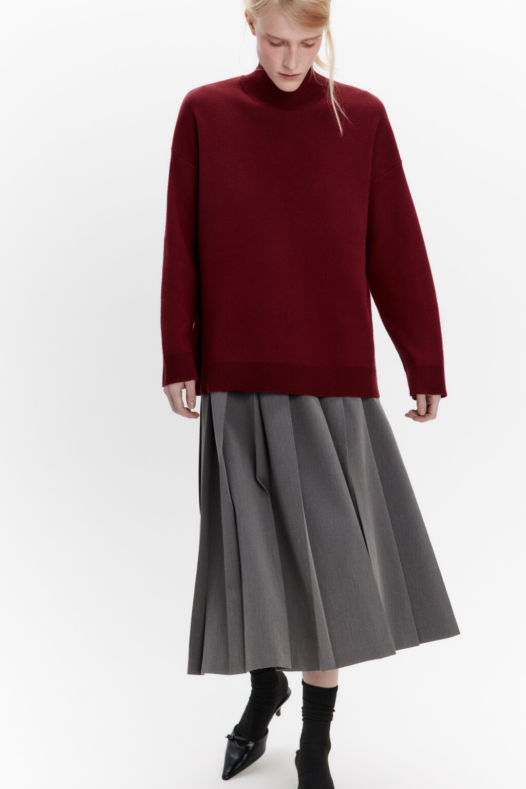 Свитер вискозный с воротником-стойкой - цвет бордовый - 1