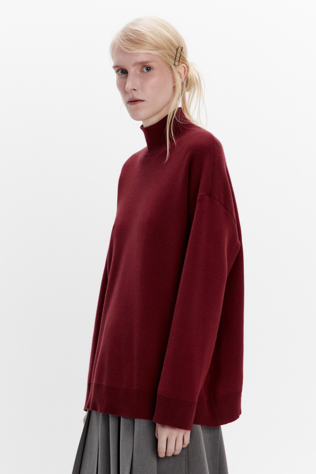 Свитер вискозный с воротником-стойкой - цвет бордовый - 3