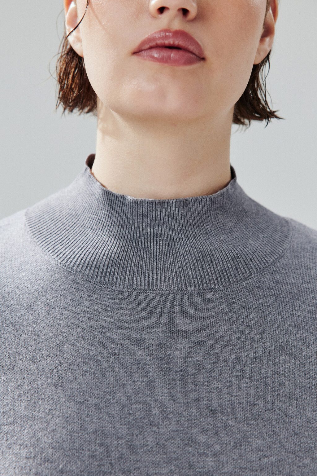 Свитер вискозный с воротником-стойкой - цвет серый - 6