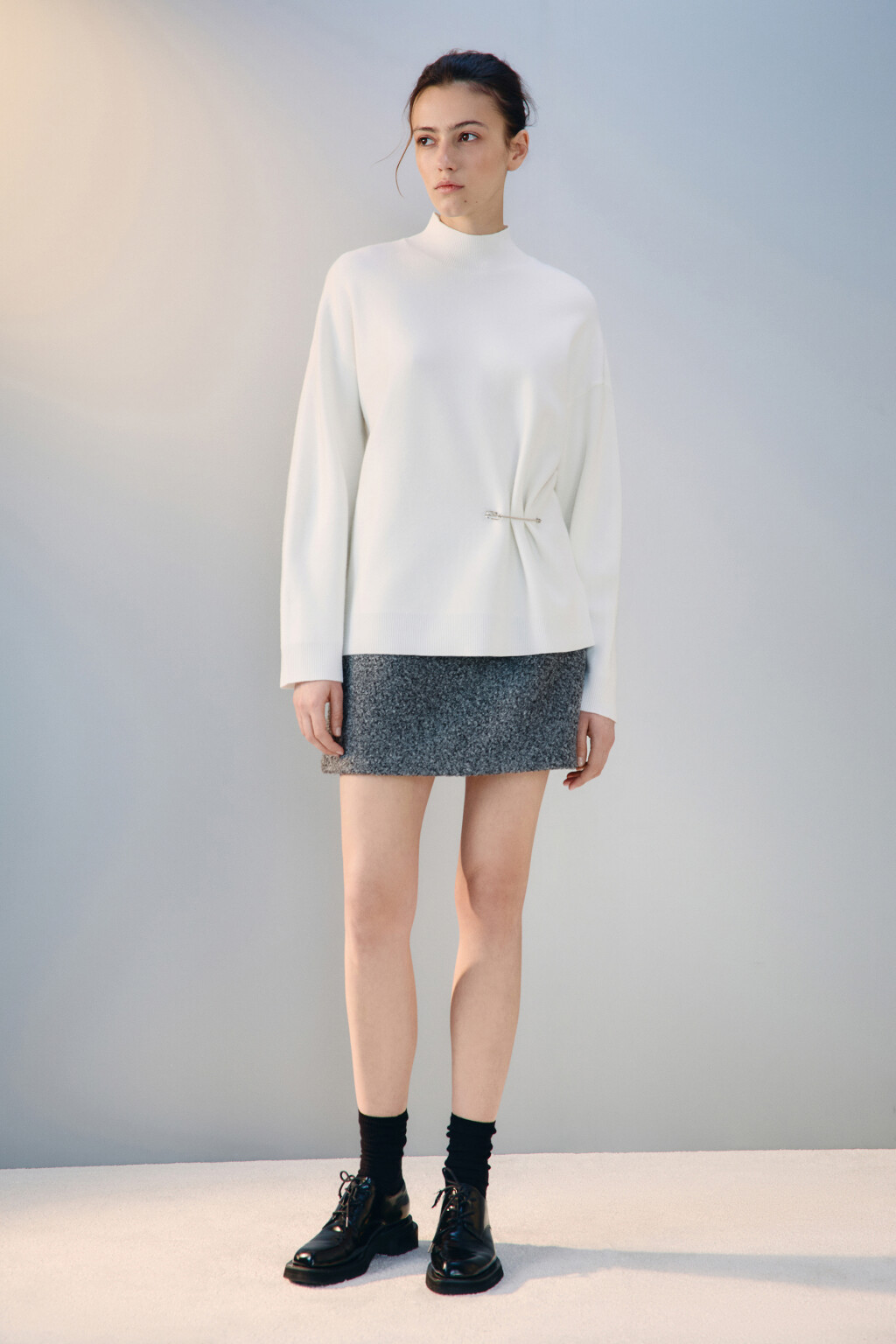 Свитер с воротником-стойкой - цвет молочный - 4