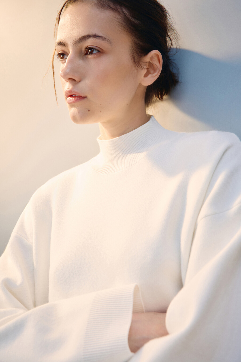 Свитер с воротником-стойкой - цвет молочный - 5