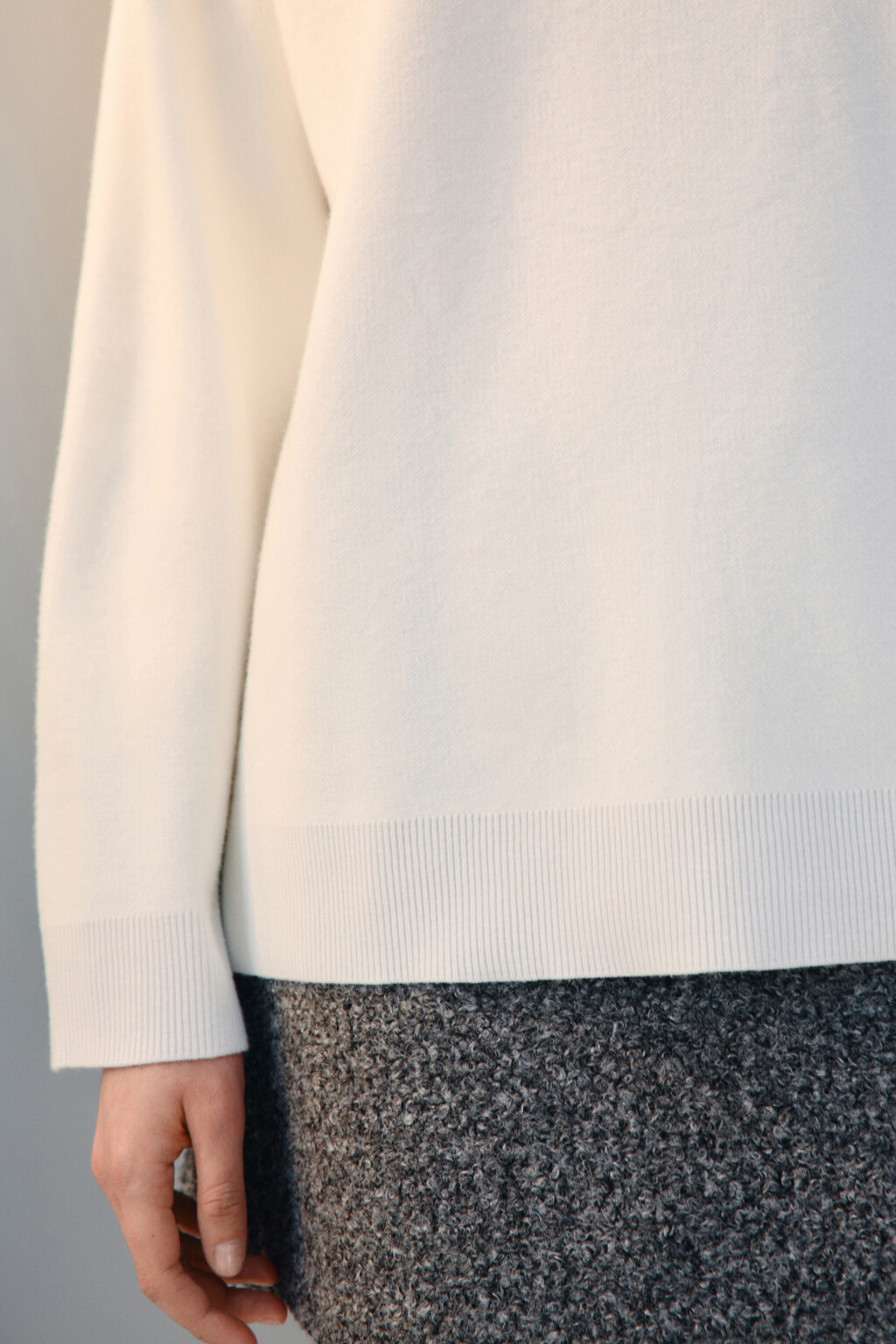 Свитер с воротником-стойкой - цвет молочный - 6