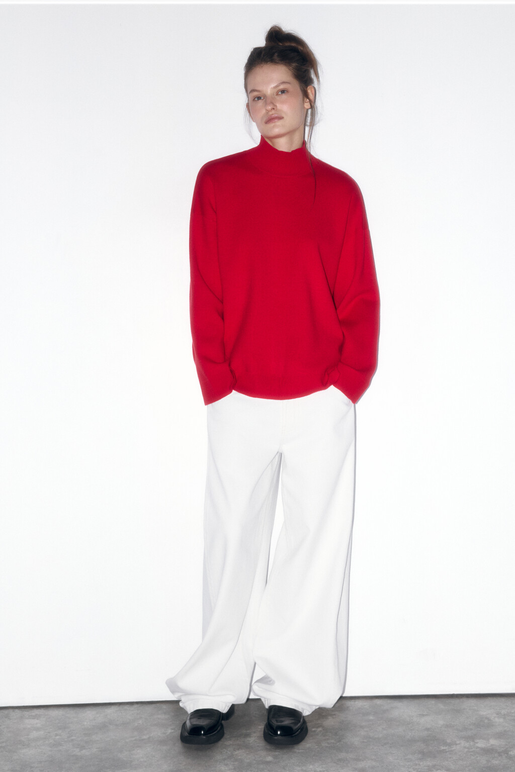 Свитер вязаный вискозный с воротником-стойкой - цвет красный - 6