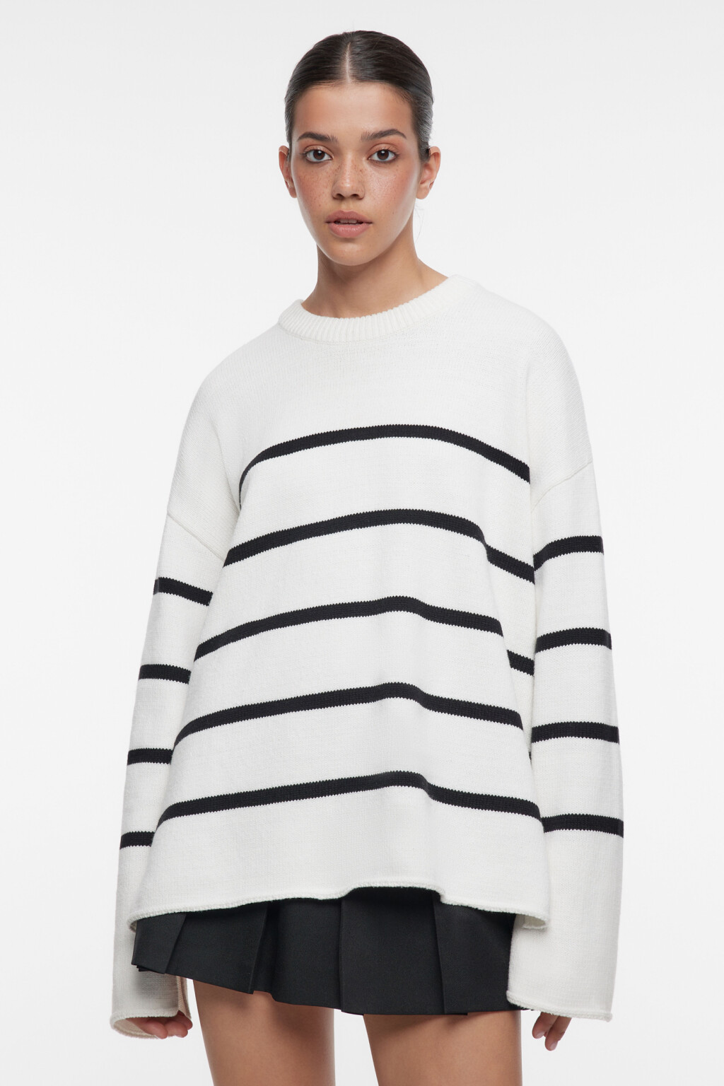 Джемпер oversize вязаный хлопковый в полоску - цвет белый - 2