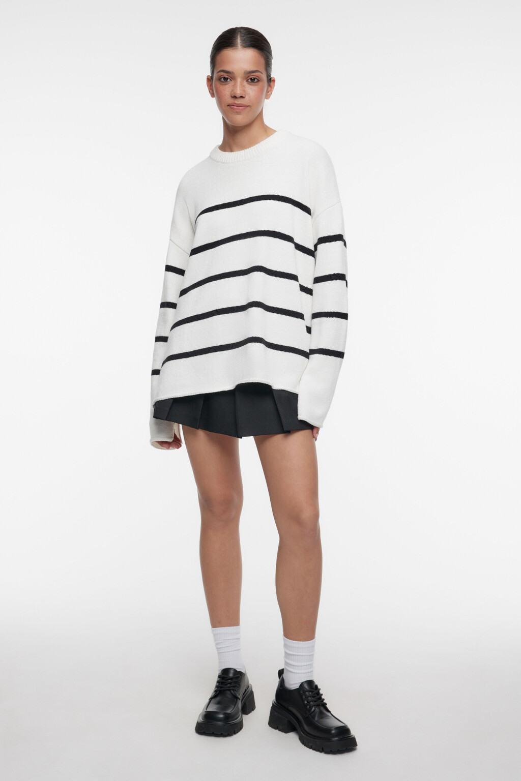 Джемпер oversize вязаный хлопковый в полоску - цвет белый - 1
