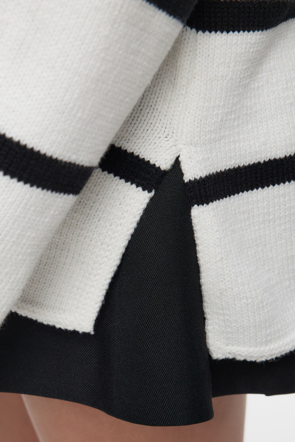 Джемпер oversize вязаный хлопковый в полоску - цвет белый - 6