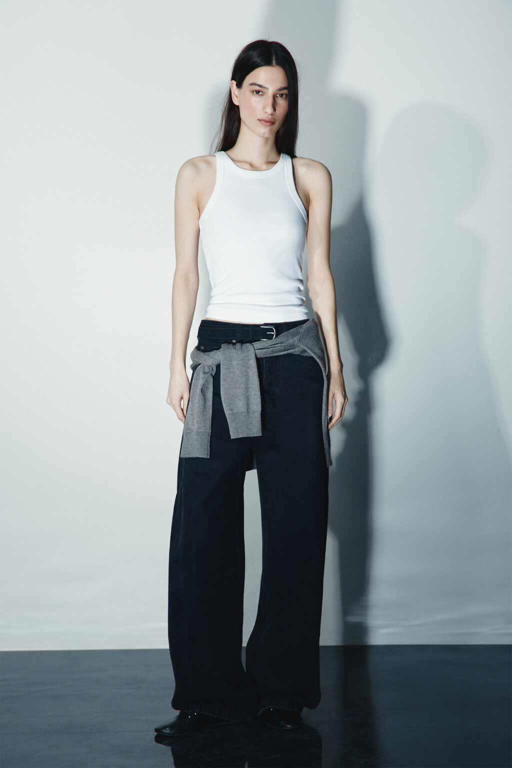 Майка базовая облегающая в рубчик - цвет белый - 6