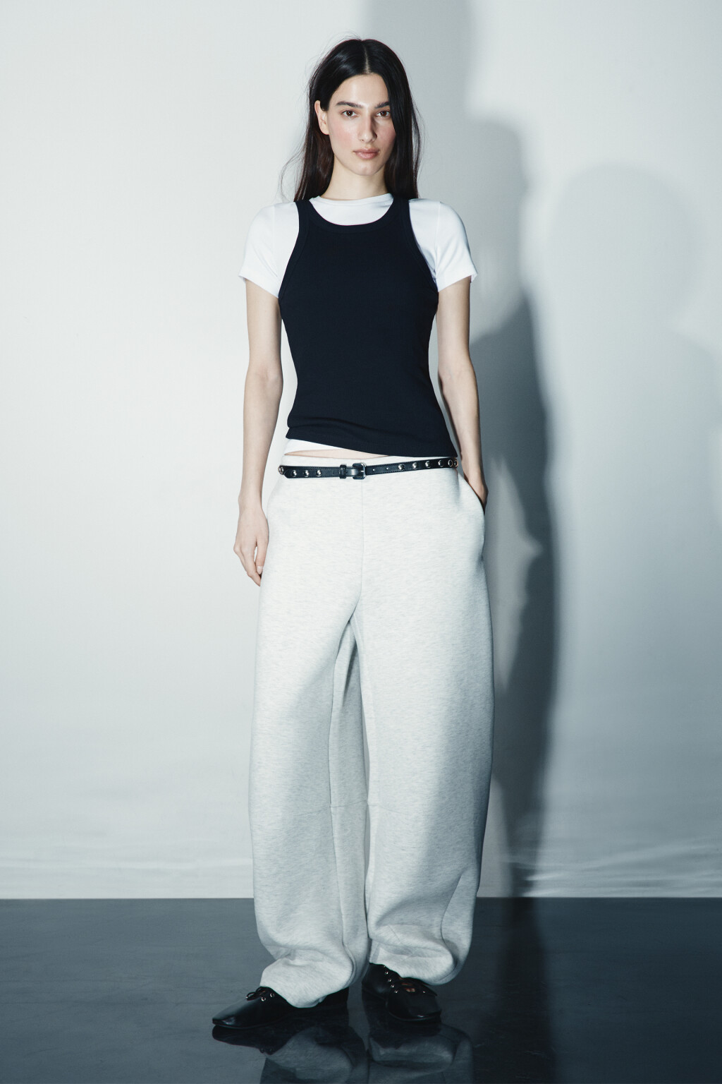 Майка базовая облегающая в рубчик - цвет черный - 5