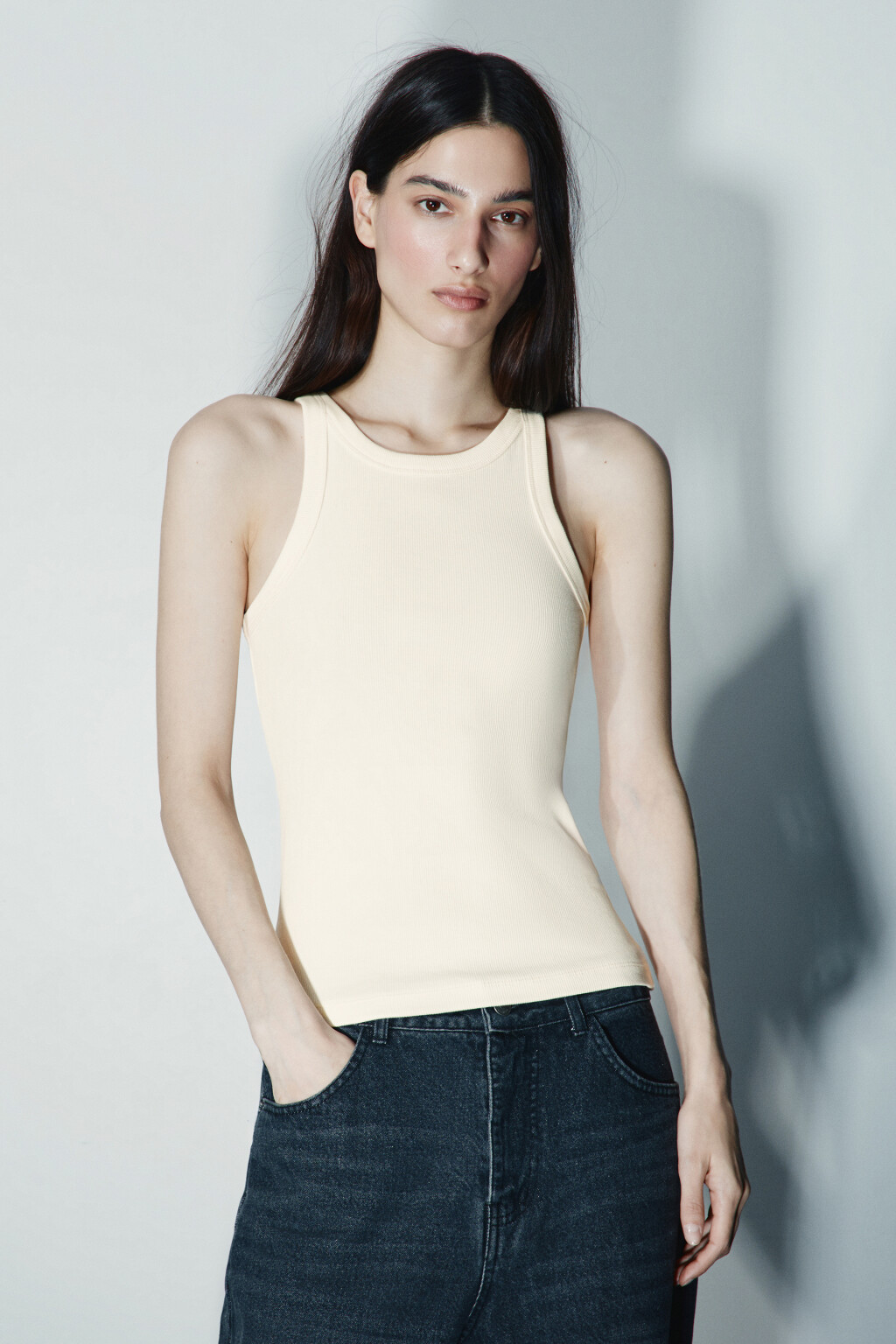 Майка базовая облегающая в рубчик - цвет молочный - 2