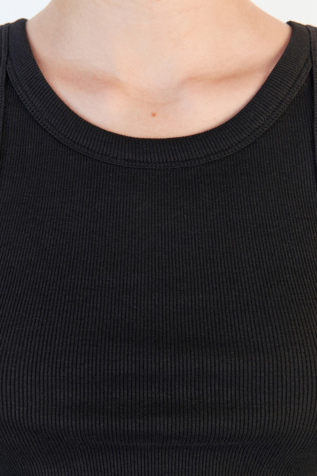 Майка-топ TANKTOP облегающая в рубчик - цвет черный - 6