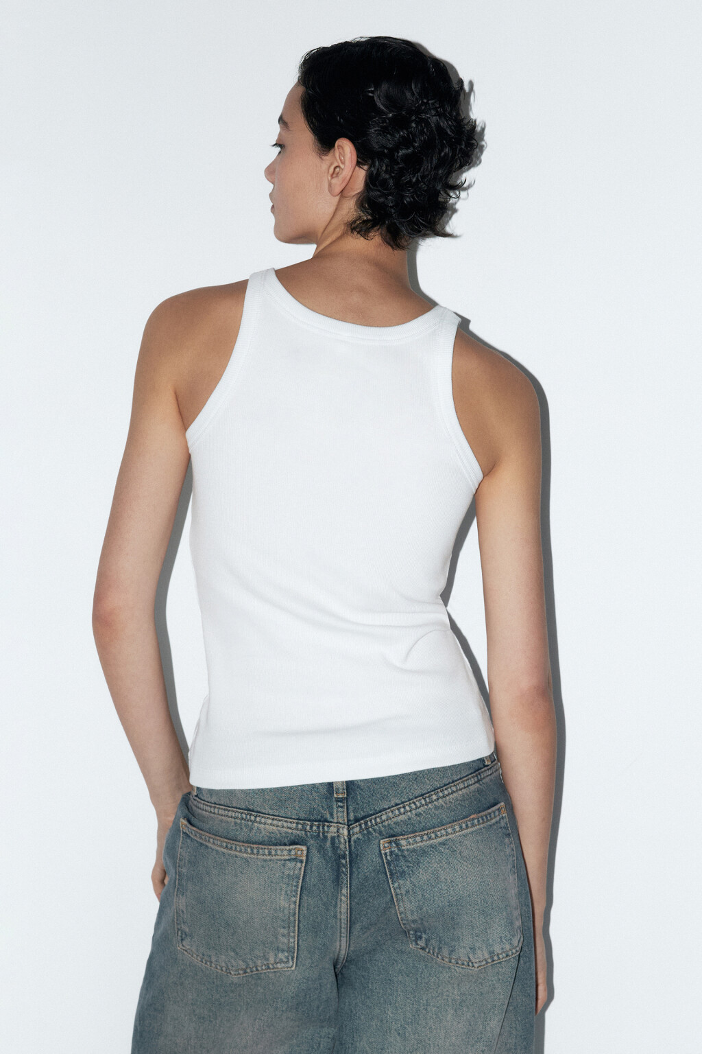 Майка-топ TANKTOP облегающая в рубчик - цвет белый - 5