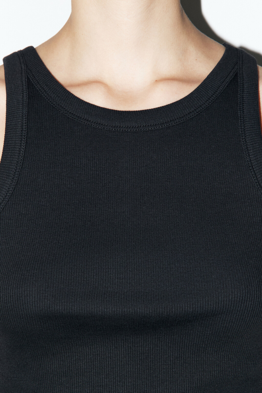 Майка-топ TANKTOP облегающая в рубчик - цвет черный - 5