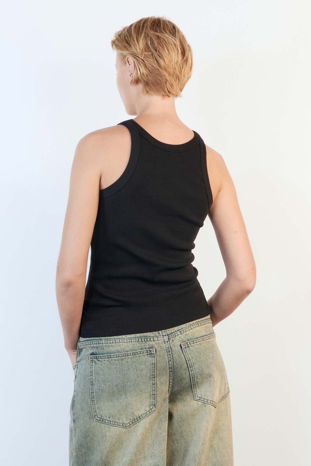 Майка-топ TANKTOP облегающая в рубчик - цвет черный - 4