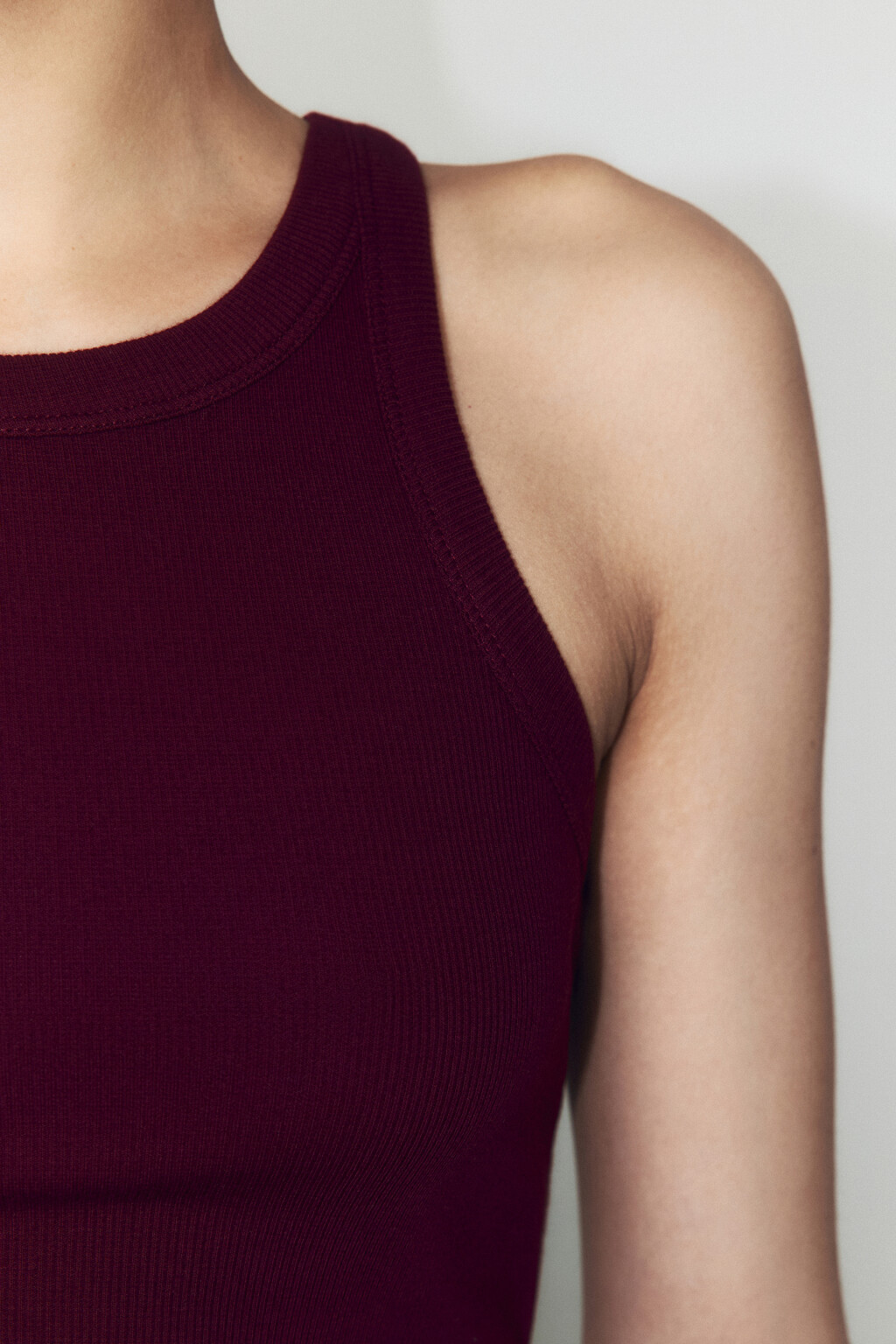 Майка облегающая в рубчик - цвет бордовый - 6