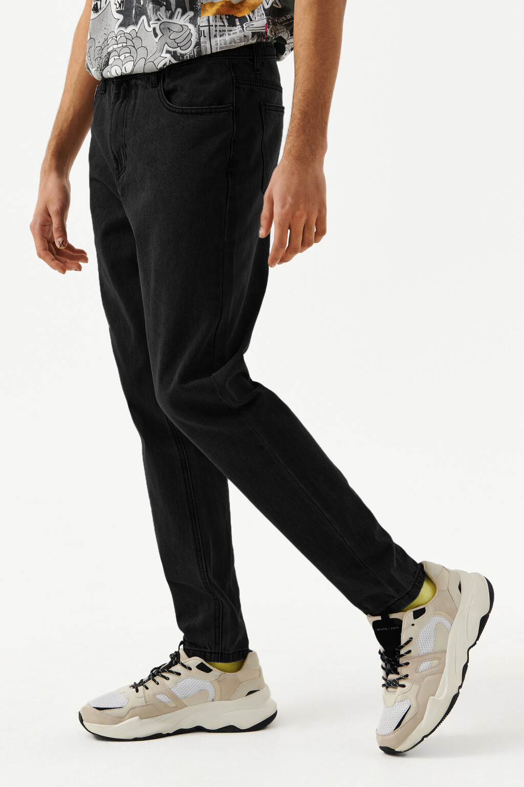 Джинсы черные зауженные со средней посадкой - цвет черный - 3