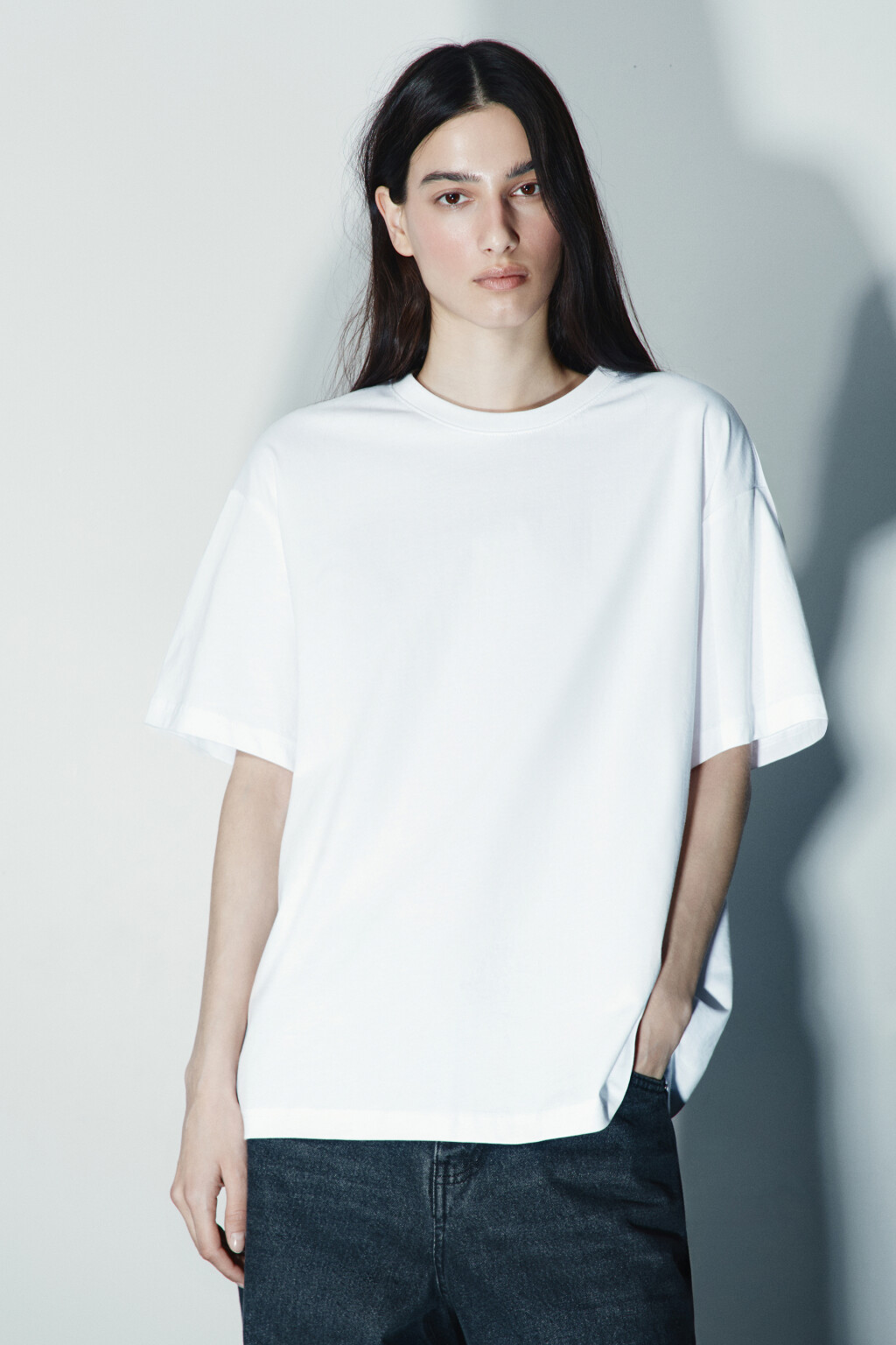 Футболка оверсайз базовая - цвет белый - 2