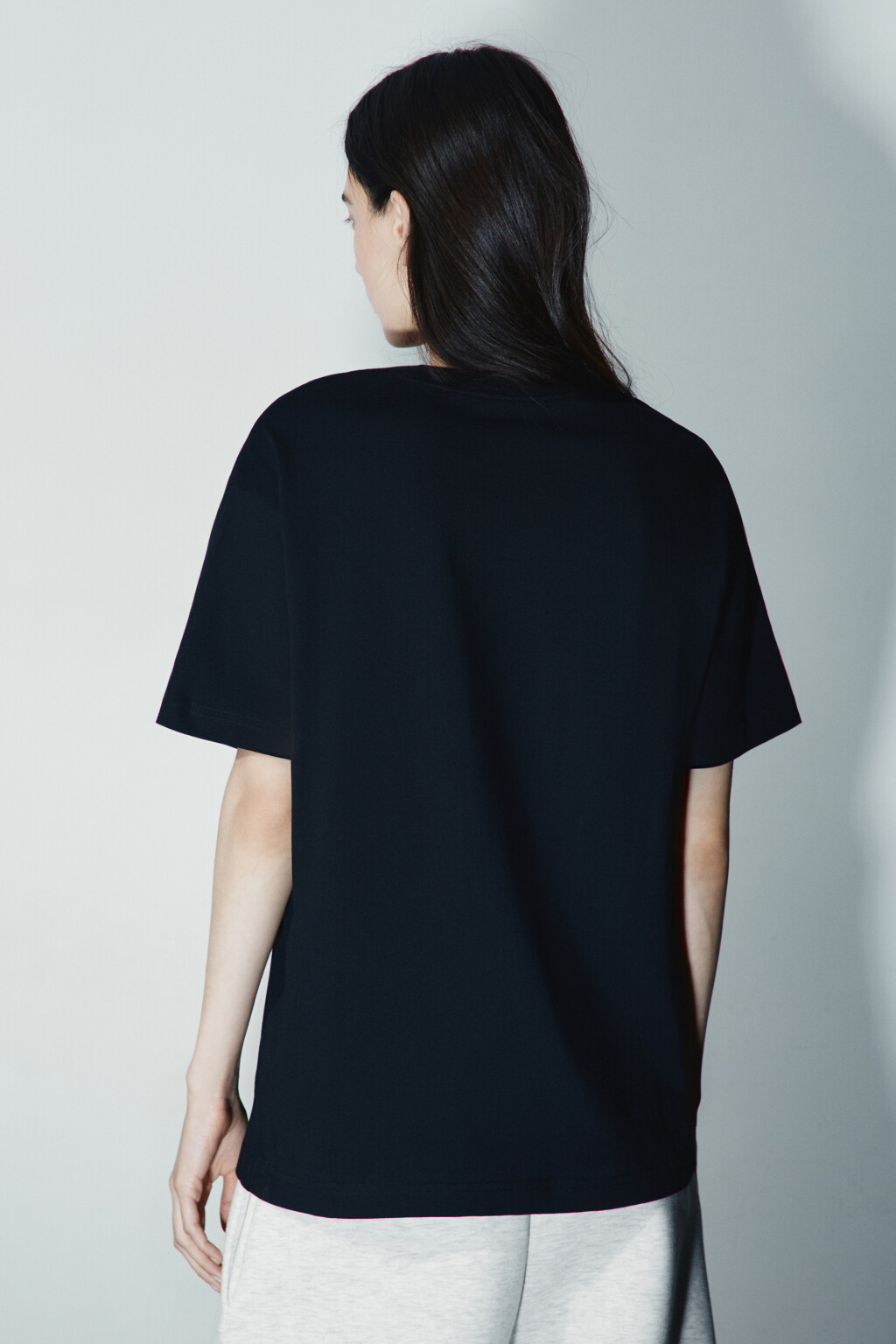 Футболка оверсайз базовая - цвет черный - 4