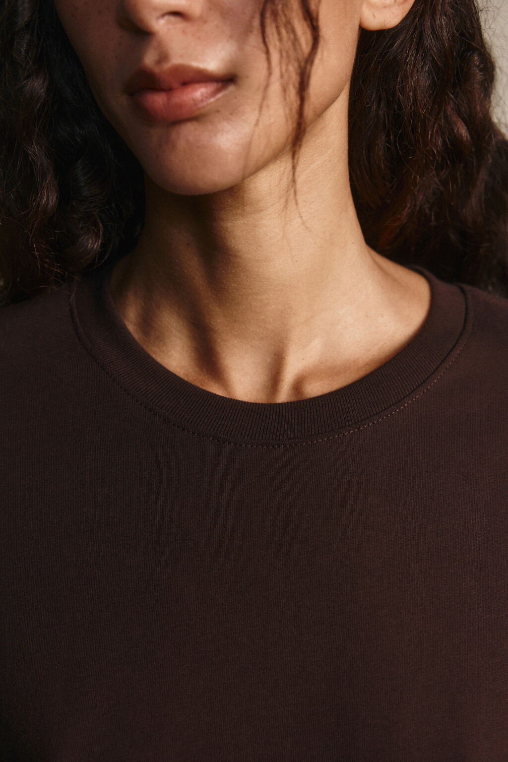 Футболка TBIG оверсайз базовая - цвет коричневый - 5