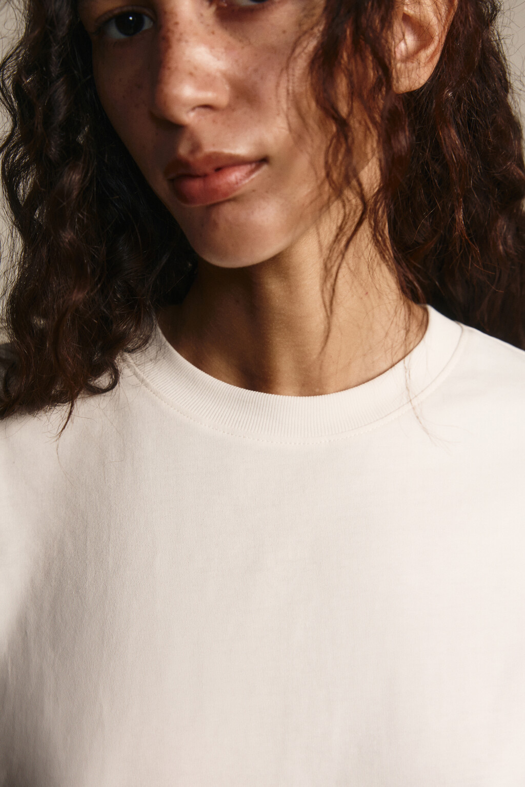 Футболка TBIG оверсайз базовая - цвет молочный - 5