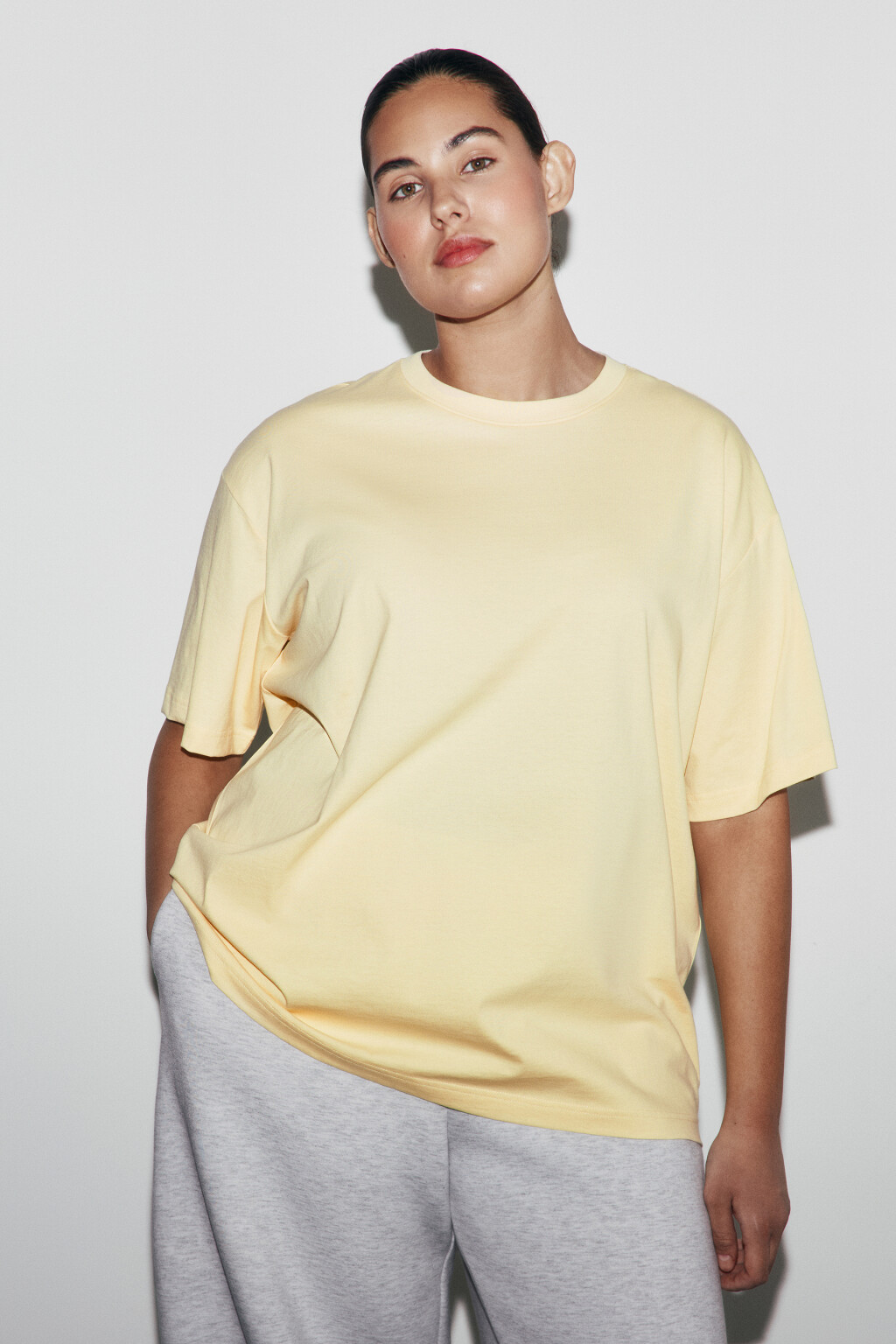 Футболка оверсайз базовая - цвет желтый - 2