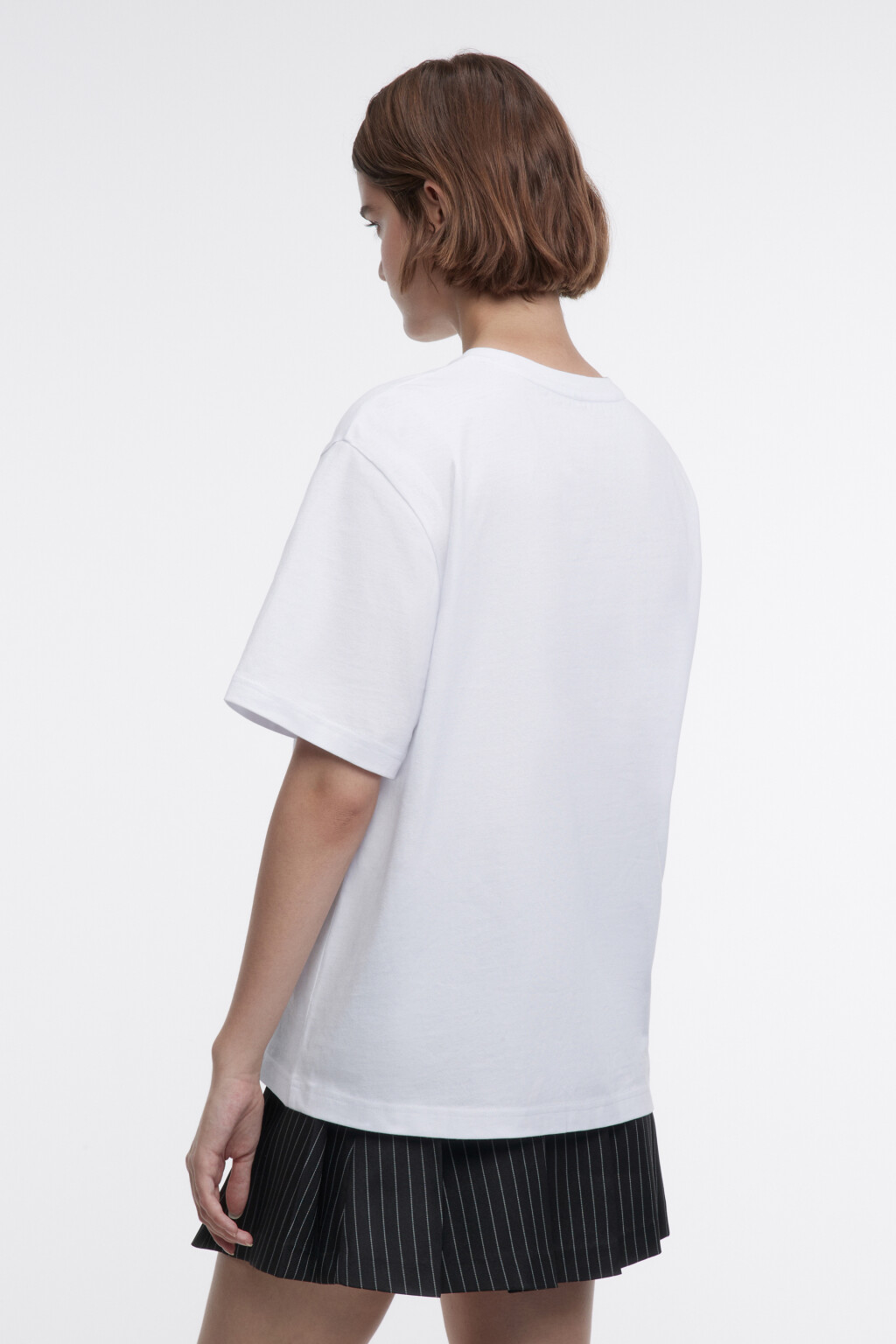 Футболка TBOY оверсайз в базовых цветах - цвет белый - 3