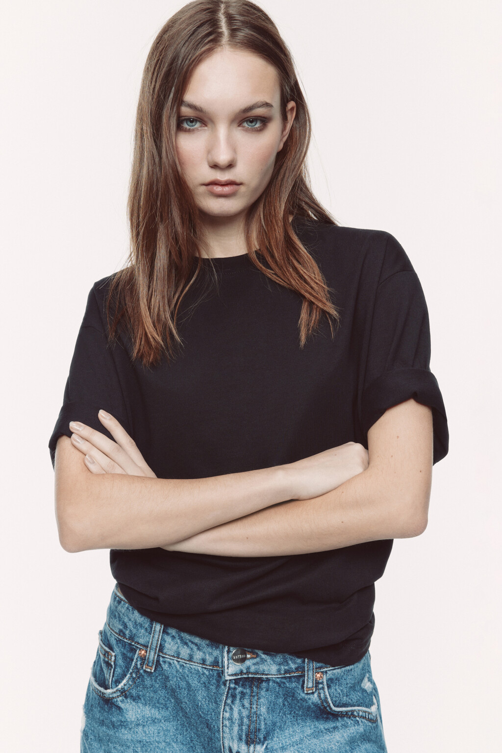 Футболка TBOY оверсайз в базовых цветах - цвет черный - 1