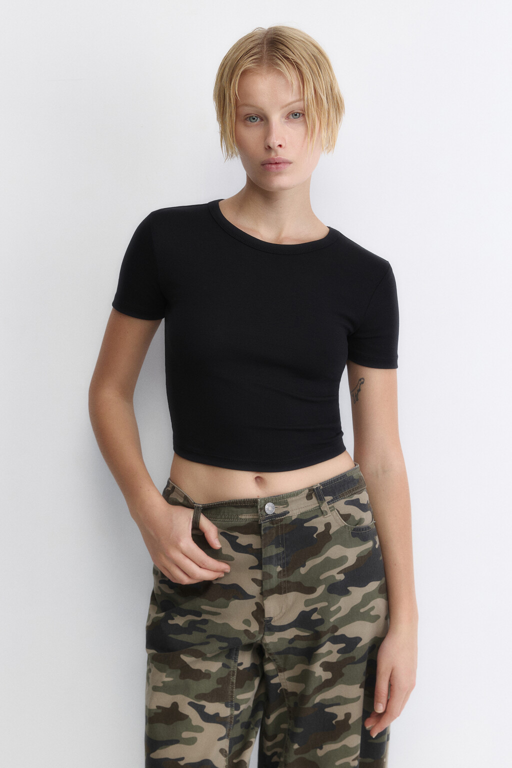 Топ-футболка хлопковый облегающий - цвет черный - 2