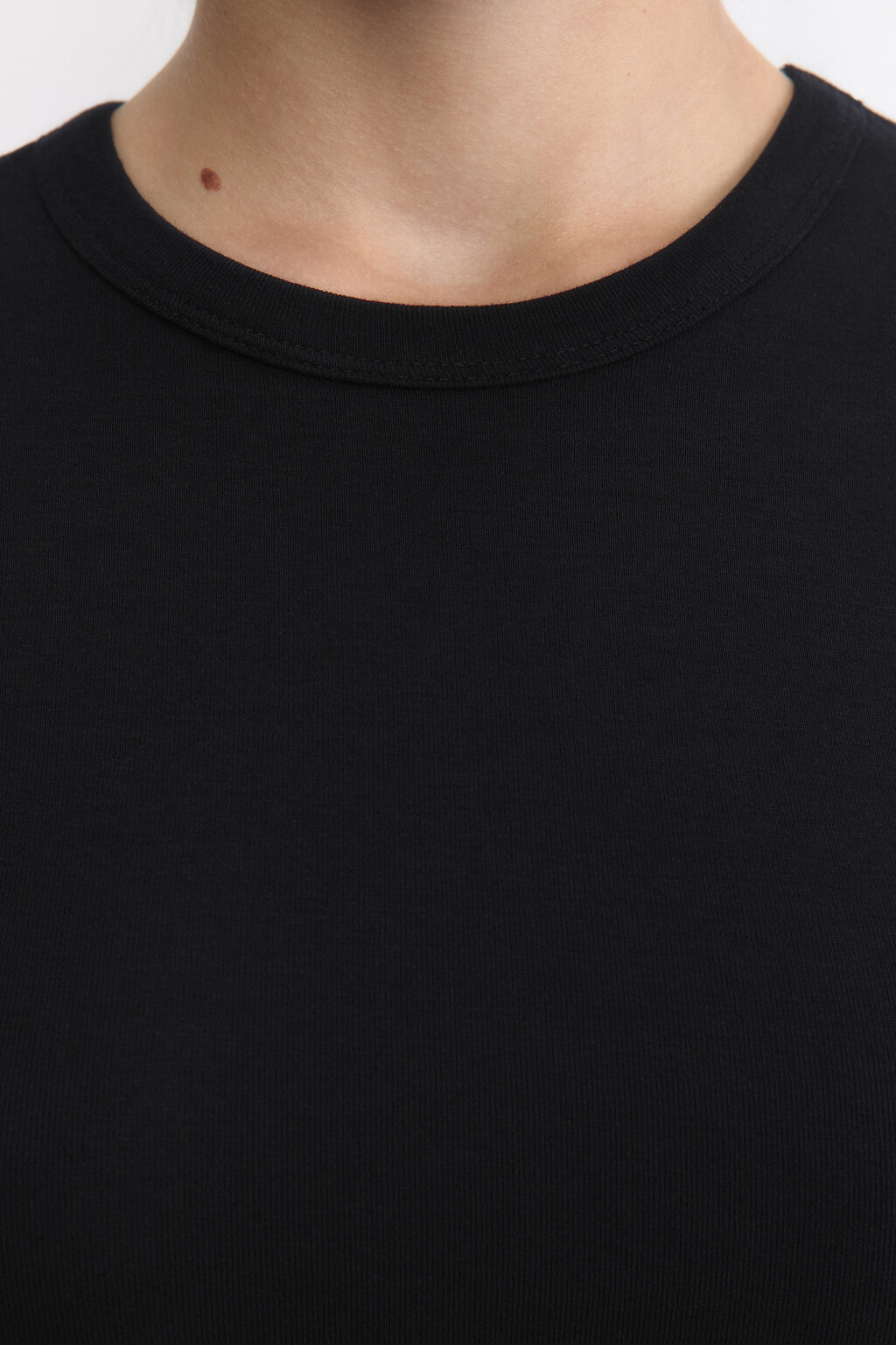 Футболка-топ базовая укороченная - цвет черный - 6