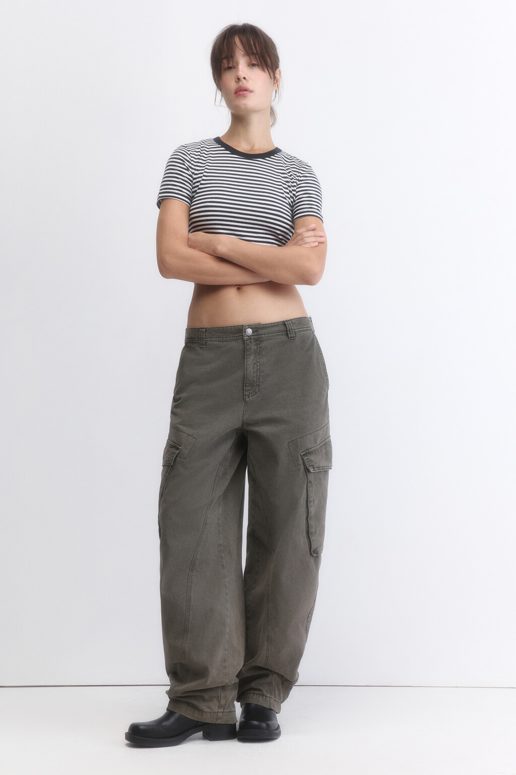 Футболка-топ укороченная в полоску - цвет черный - 5