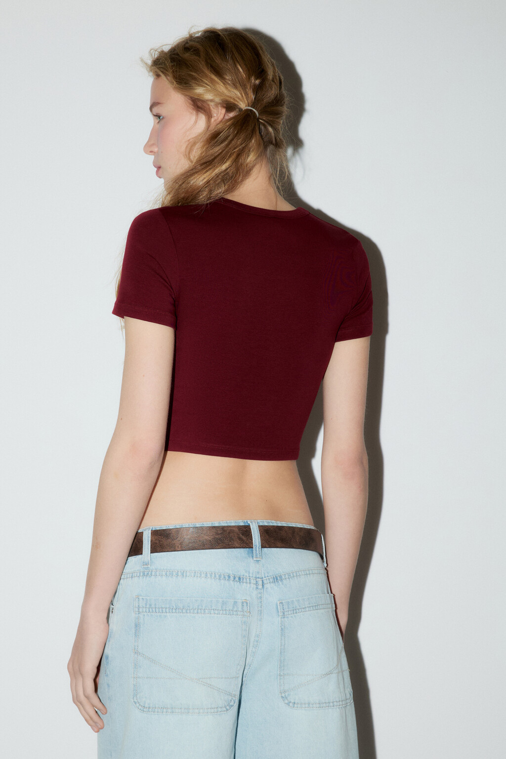 Футболка-топ базовая укороченная - цвет бордовый - 3