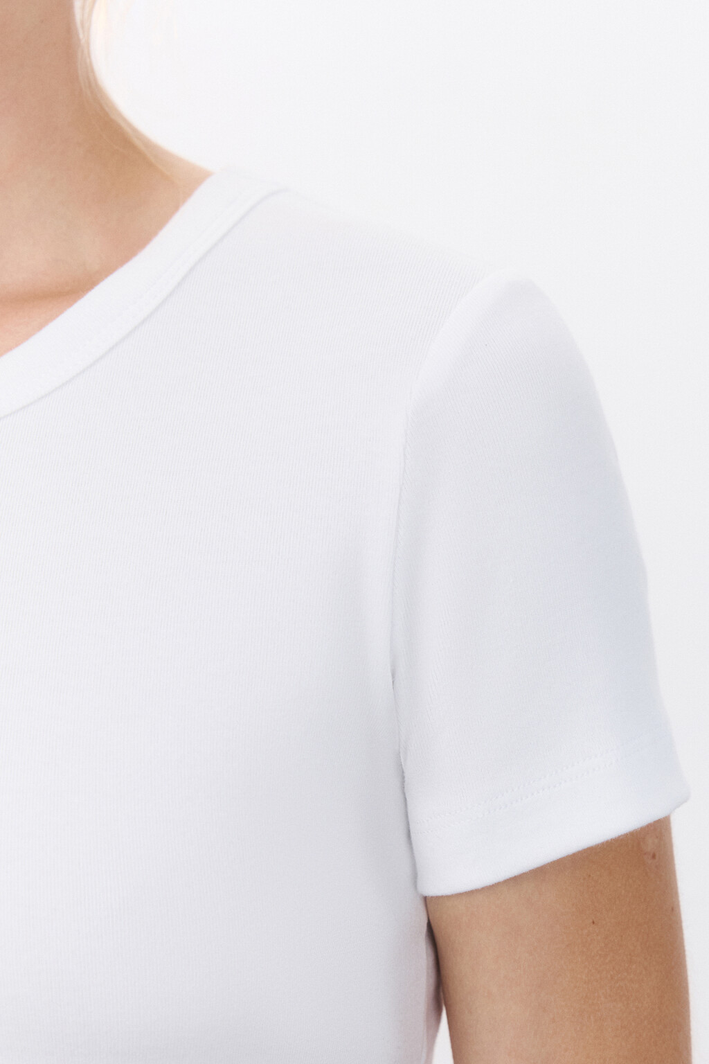 Футболка-топ базовая укороченная - цвет белый - 6