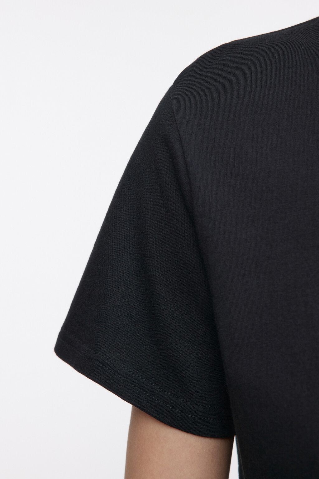 Футболка TSHIRT прямая базовая - цвет черный - 6