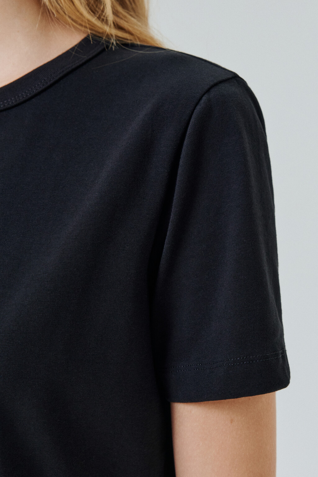 Футболка TTOP базовая из хлопка - цвет черный - 6