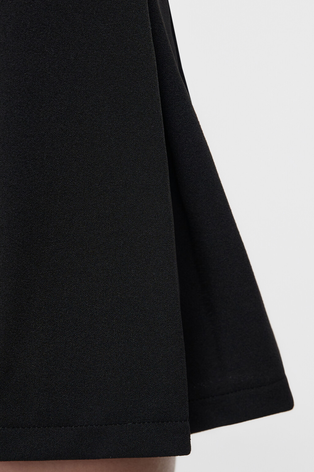 Юбка-трапеция мини плиссированная в крупную складку - цвет черный - 6
