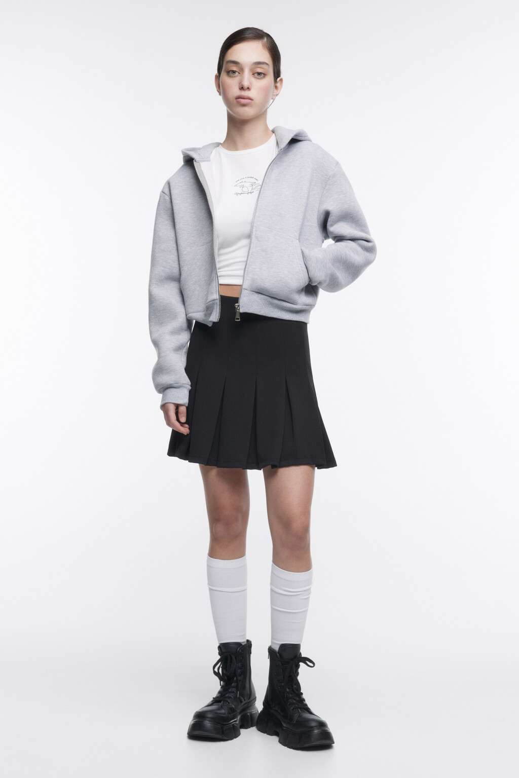 Юбка-трапеция мини в складку - цвет черный - 5