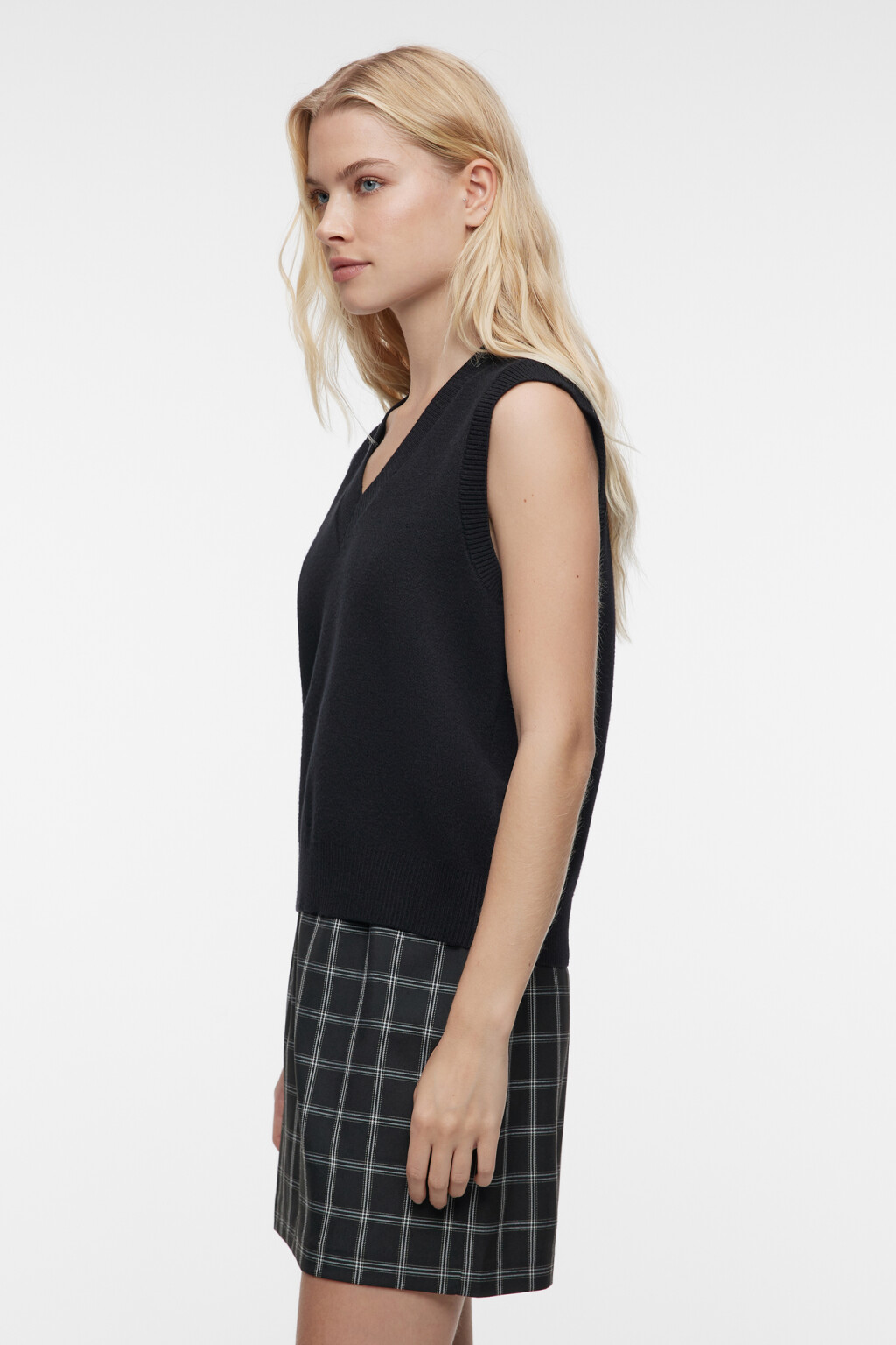 Жилет VEST вязаный жаккардовый с V-вырезом - цвет черный - 3