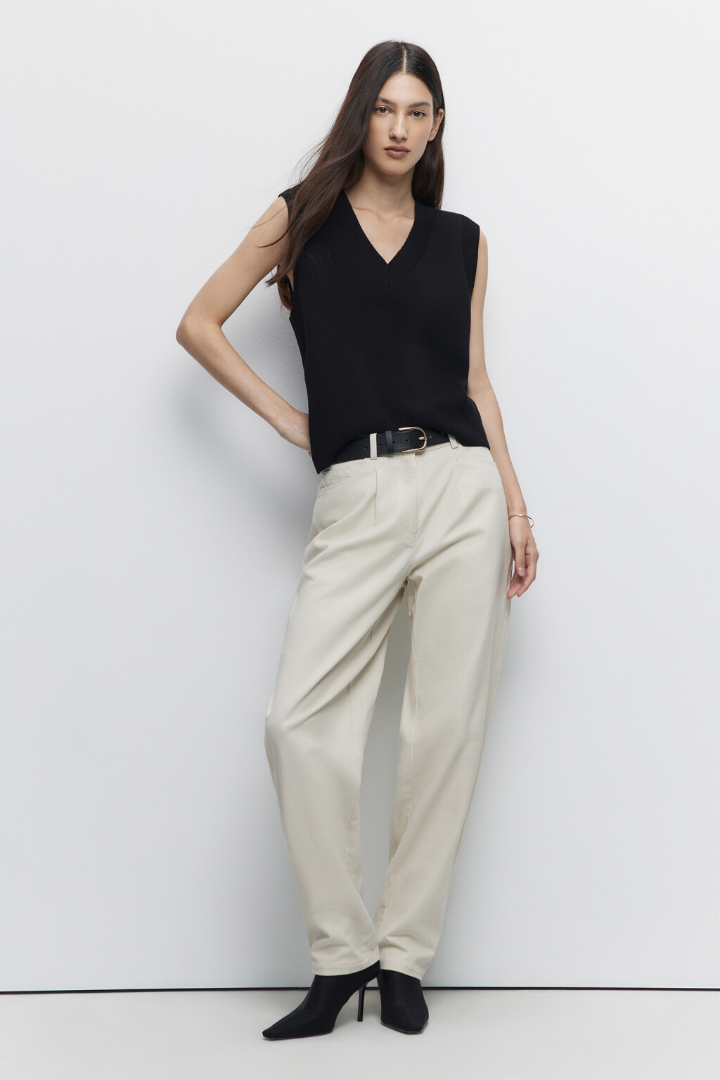 Жилет VEST вязаный жаккардовый с V-вырезом - цвет черный - 5