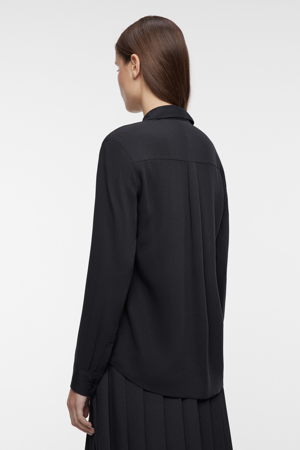 Блузка-рубашка ViShirt базовая из вискозы - цвет черный - 4