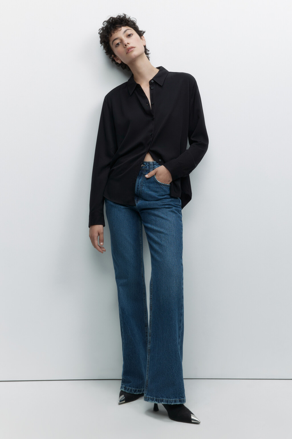 Блузка-рубашка ViShirt базовая из вискозы - цвет черный - 6