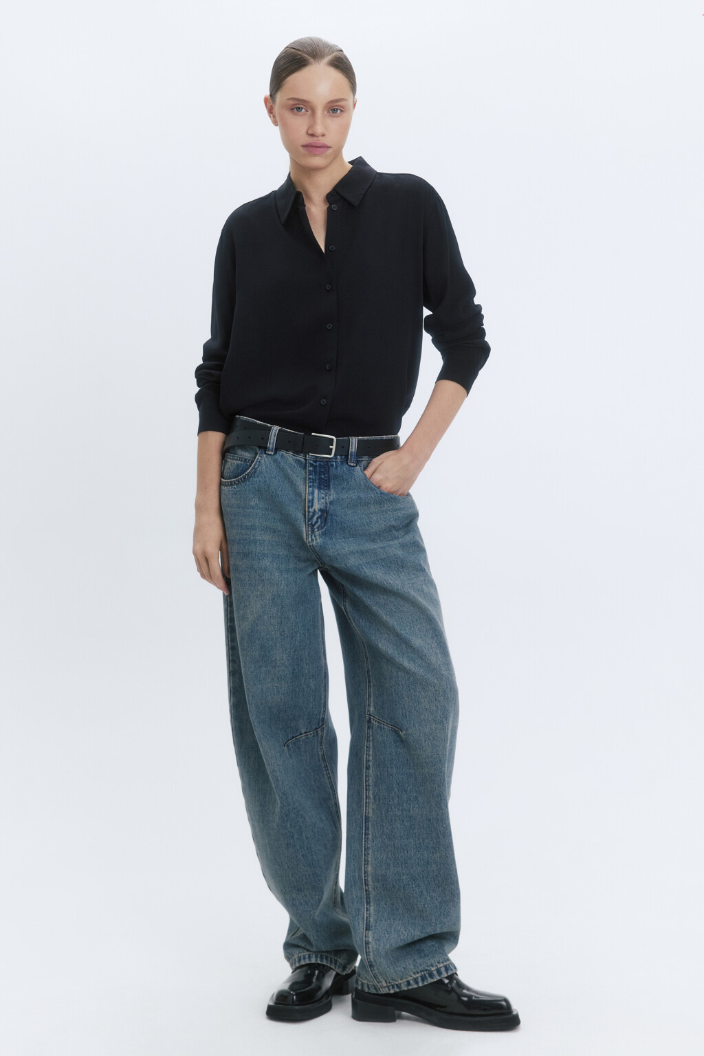 Блузка-рубашка ViShirt базовая из вискозы - цвет черный - 2