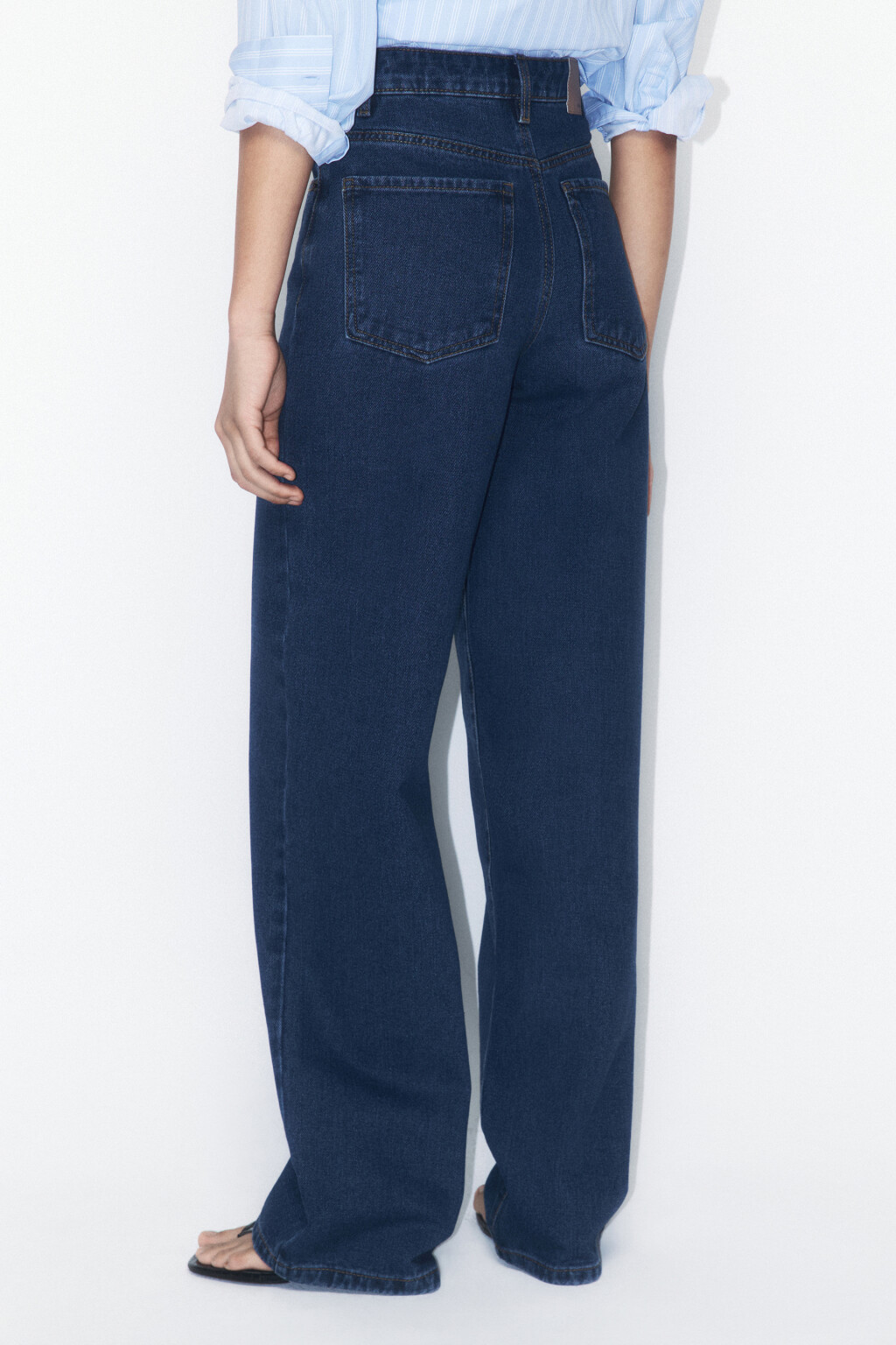 Джинсы широкие с высокой посадкой - цвет голубой - 4