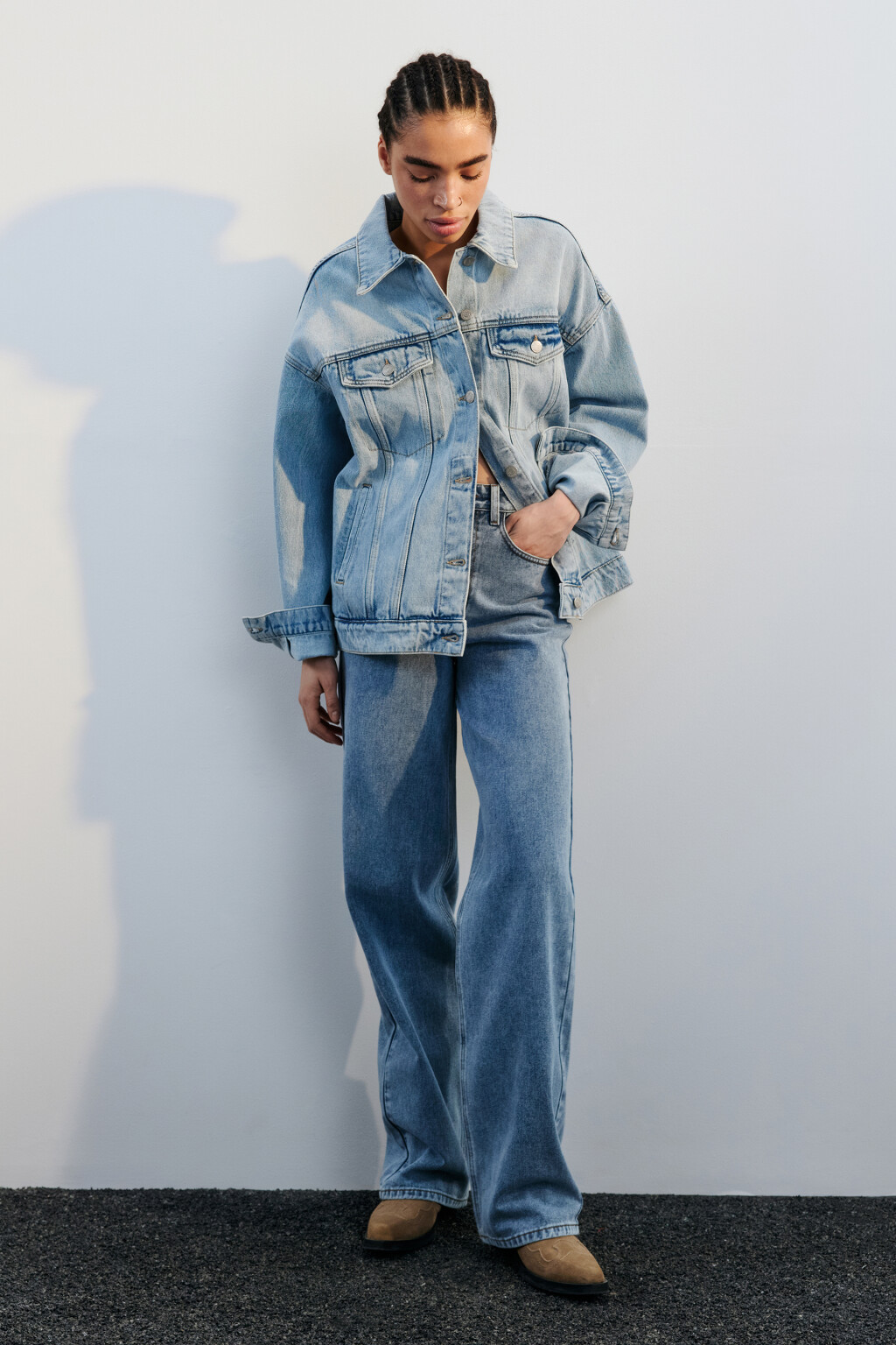 Джинсы широкие с высокой посадкой - цвет голубой - 4