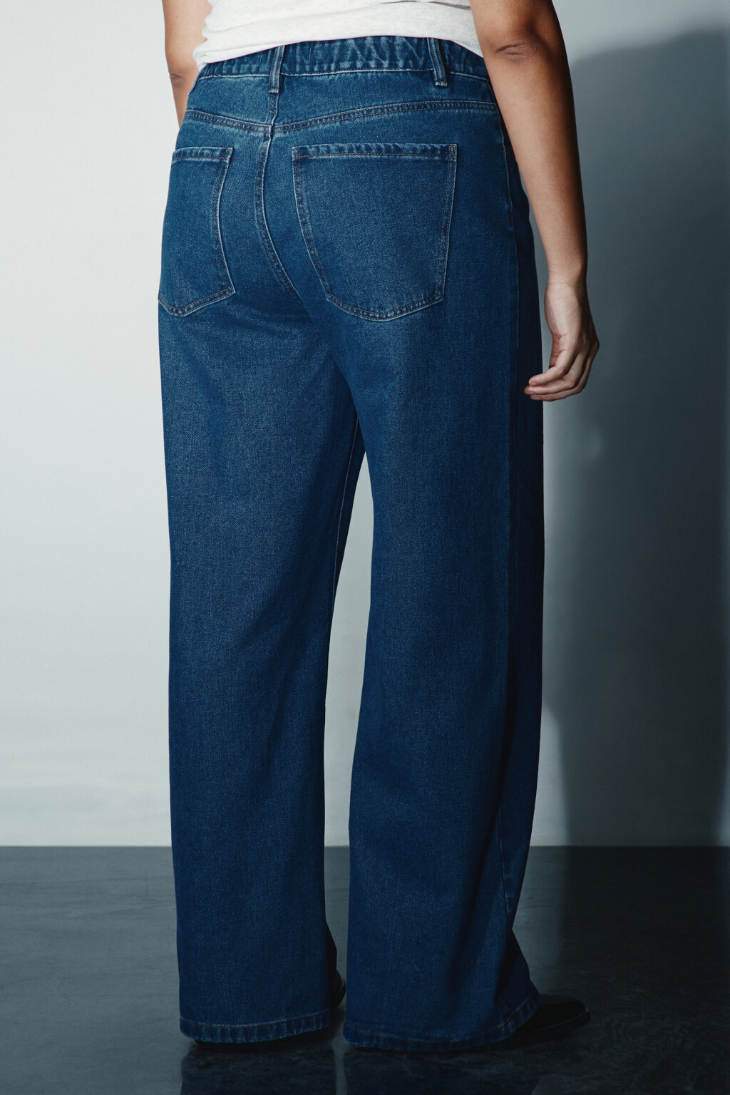 Джинсы широкие с высокой посадкой - цвет голубой - 4