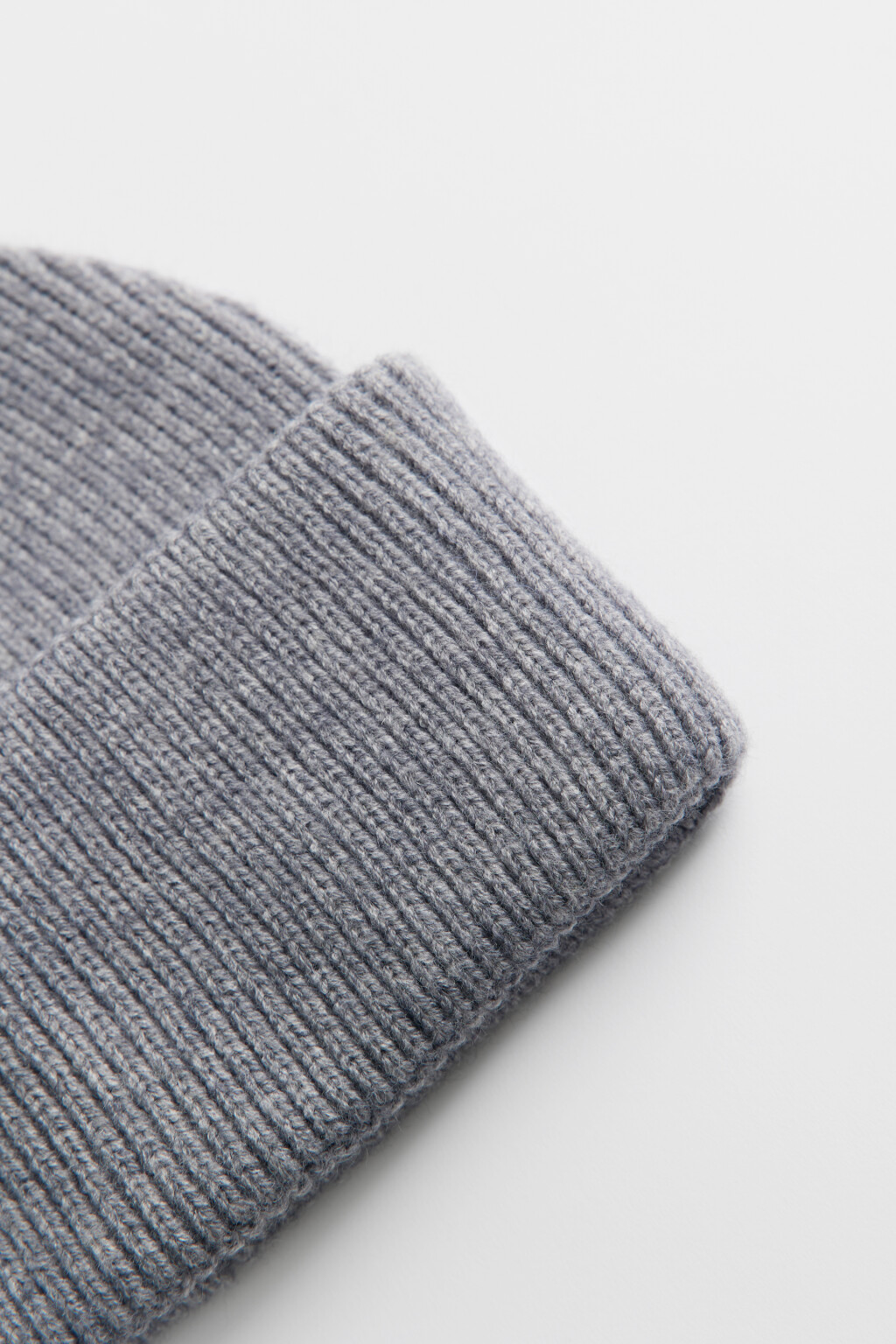 Шапка-бини WinterHat в рубчик с широким отворотом - цвет серый - 2