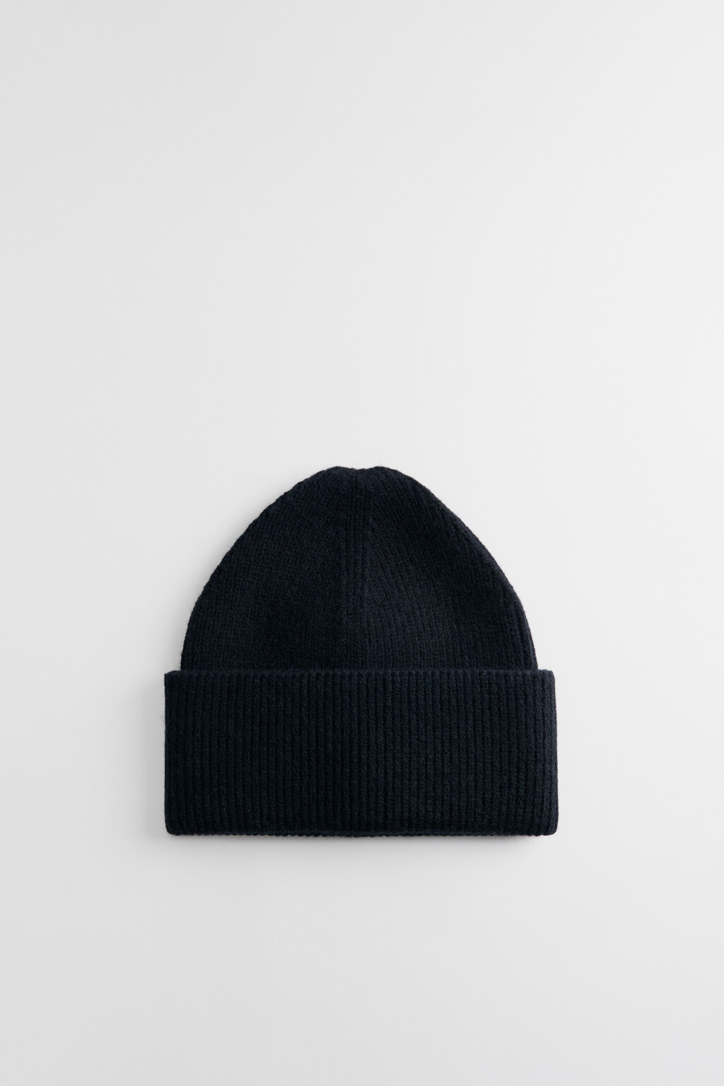 Шапка-бини WinterHat в рубчик с широким отворотом - цвет черный - 1